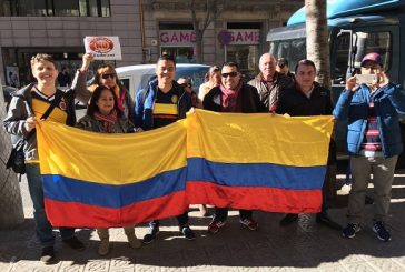 Realizan protesta mundial los Colombianos en el exterior, por alto costo en trámites consulares.