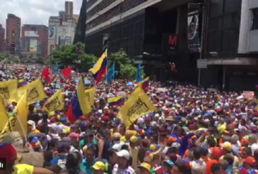 Ciudadanos de los cinco continentes, rechazan contundente contra el régimen de Nicolás Maduro.
