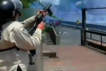 Hay registros de ataques con uso gases químicos en las protestas, aunque Maduro lo niega.