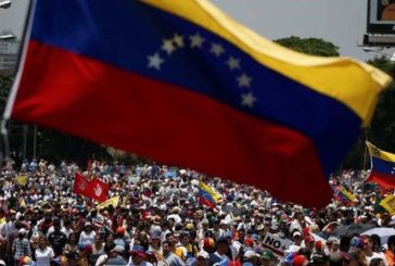 En Venezuela, 1 estudiante de 19 años asesinado, régimen reprime con tanques de guerra y colectivos