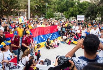 Activan puntos en Colombia para que Venezolanos puedan votar el plebiscito este 16 de julio y ejercer su Soberanía.