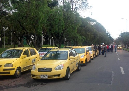 Taxistas del país protestan por temas de seguridad social, taximetros y plataformas