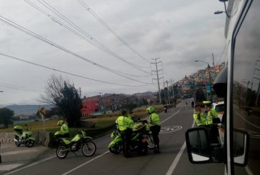 Ingreso a Bogotá y algunos sectores obstaculizado con el paro de Conductores