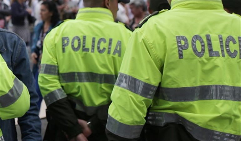 Ciudadanos culpan a Claudia López por actos violentos donde hieren a 6 Policías en estado de indefensión.