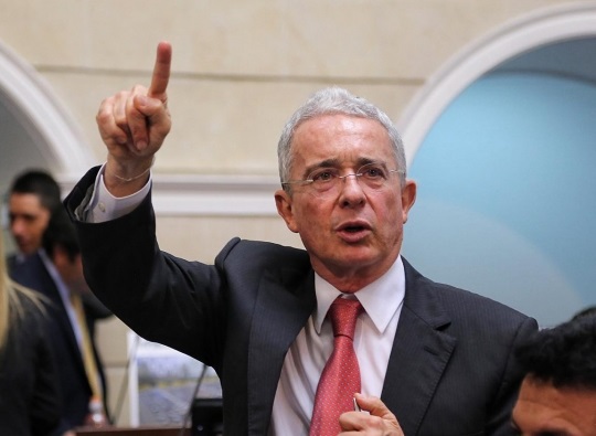 Ex Presidente Uribe denunció politiquería y riesgos en EPM en manos de Daniel Quintero, por lo que pidió al Gobierno su Intervención