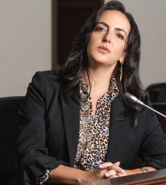 Exigencias de la Precandidata presidencial María Fernanda Cabal al Gobierno para identificar y retirar de inmediato a involucrados en el caso de presunta corrupción en MinTIC