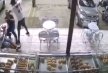 Atracaron a clientes de una panadería, y uno de estos una vez dieron la espalda les dio de baja