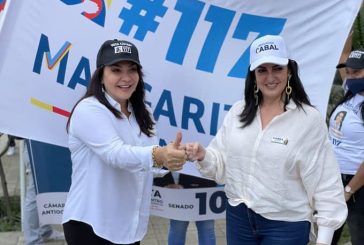 Este fin de semana María Fernanda Cabal recorrió las comunas de Medellín con su formula Margarita Restrepo quien repite curul en la Cámara