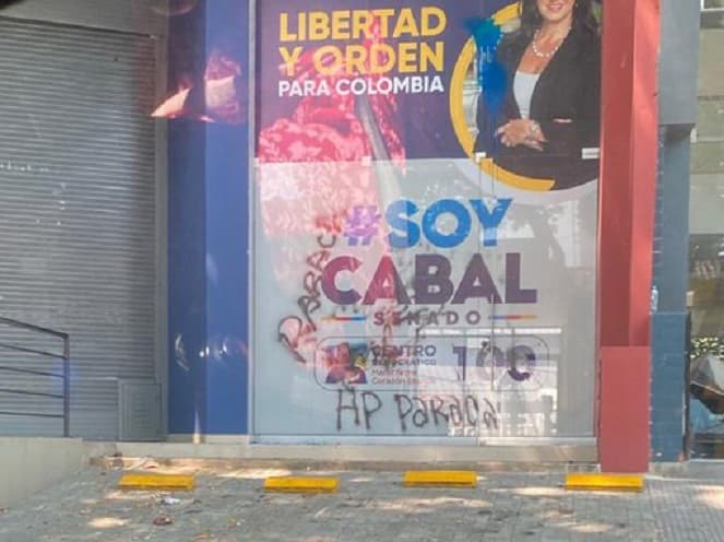Terrorismo urbano contra la sede de campaña de María Fernanda Cabal recién inaugurada en Cali