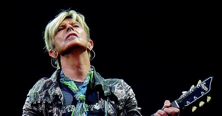 El catálogo Musical de David Bowie ha sido vendido a Warner