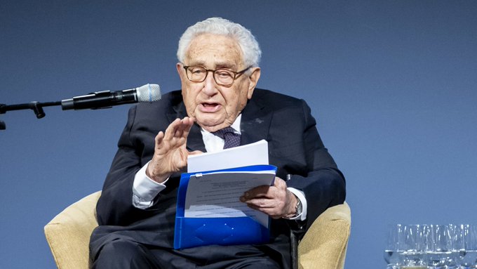 Ucrania debe igualar el heroísmo que han demostrado con sabiduría: Henry Kissinger