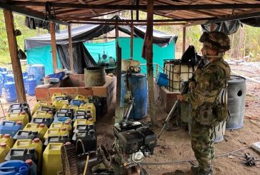 Tropas de la Fuerza de Tarea Vulcano del Ejército destruyen laboratorio para procesar ácido sulfúrico en Tibú, Norte de Santander