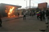 Arremetida del terrorismo urbano este jueves contra la Policía en Bogotá. Incendiaron con explosivos el CAI de Santa Librada