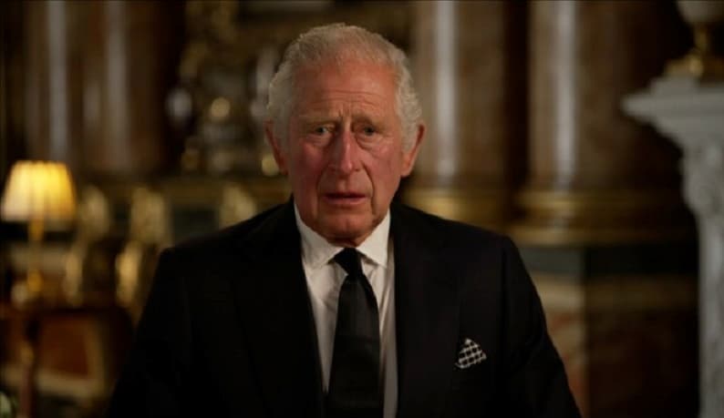 Carlos III reemplaza a la Reina Isabel II del Reino Unido fallecida este jueves