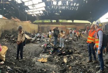 Incendio este domingo en el mercado de Siloé destruyó varios almacenes y casi toda la galería