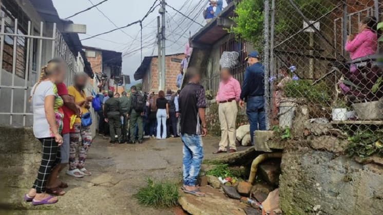 Autoridades buscan a los autores de una masacre este martes en la parte alta de Siloé comuna 20 de Cali, que dejó 5 muertos y dos heridos