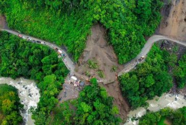 Alud de tierra que se vino sobre varios vehículos que se movilizaban por la vía en Puerto Rico, Risaralda, deja 34 víctimas