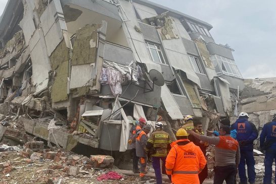 El mundo se movilizó por las regiones afectadas por el terremoto en Turquía y Siria que ya contabiliza más de 36 mil muertos y cerca de 185 mil heridos