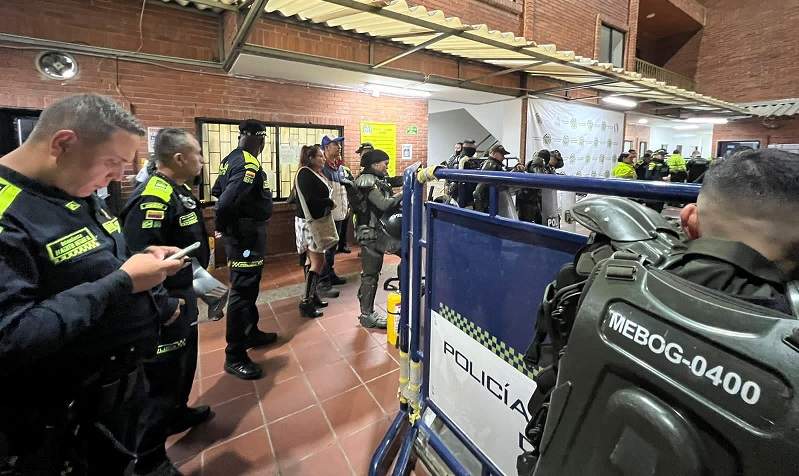 Dos Policías resultaron heridos en un amotinamiento en la estación de Policía Rafael Uribe Uribe