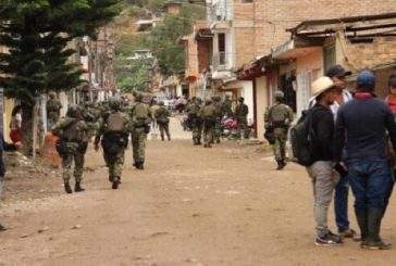 Las Farc al mando de alias Iván Mordisco obligaron a la comunidad a secuestrar un pelotón de 15 soldado en Argelia, Cauca